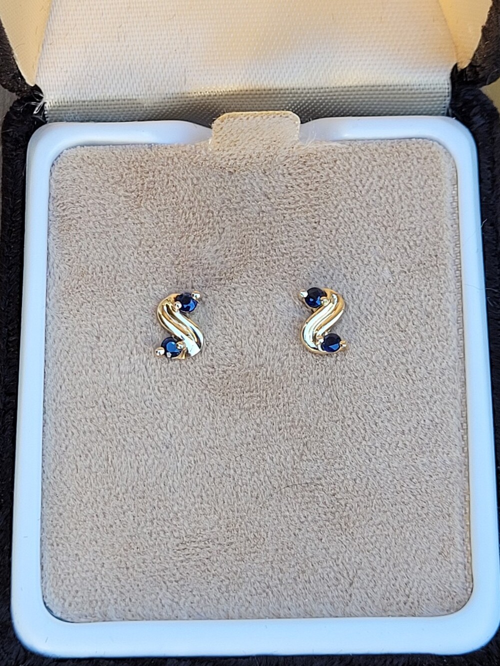 Vtg Clyde Duneier/Fashionart Sapphire 14K Yellow Gold Post Earrings